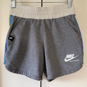 Vintage Nike Women's Gray and White w Rainbow Sportswear Shorts Size M Y2K Nike
